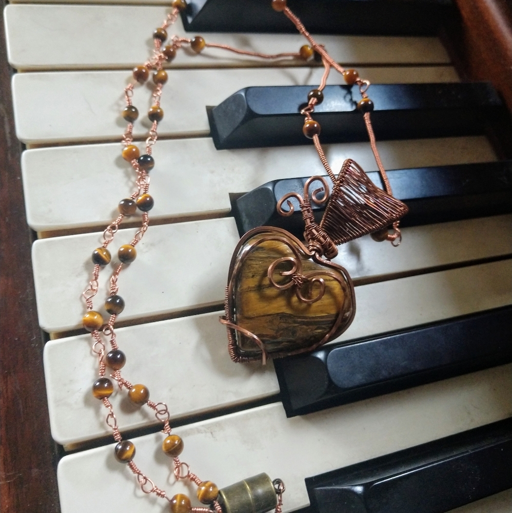 Tiger's Eye Pendant/Necklace